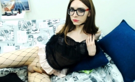 nerdy-webcam-shemale-in-hot-lingerie-sensually-masturbates