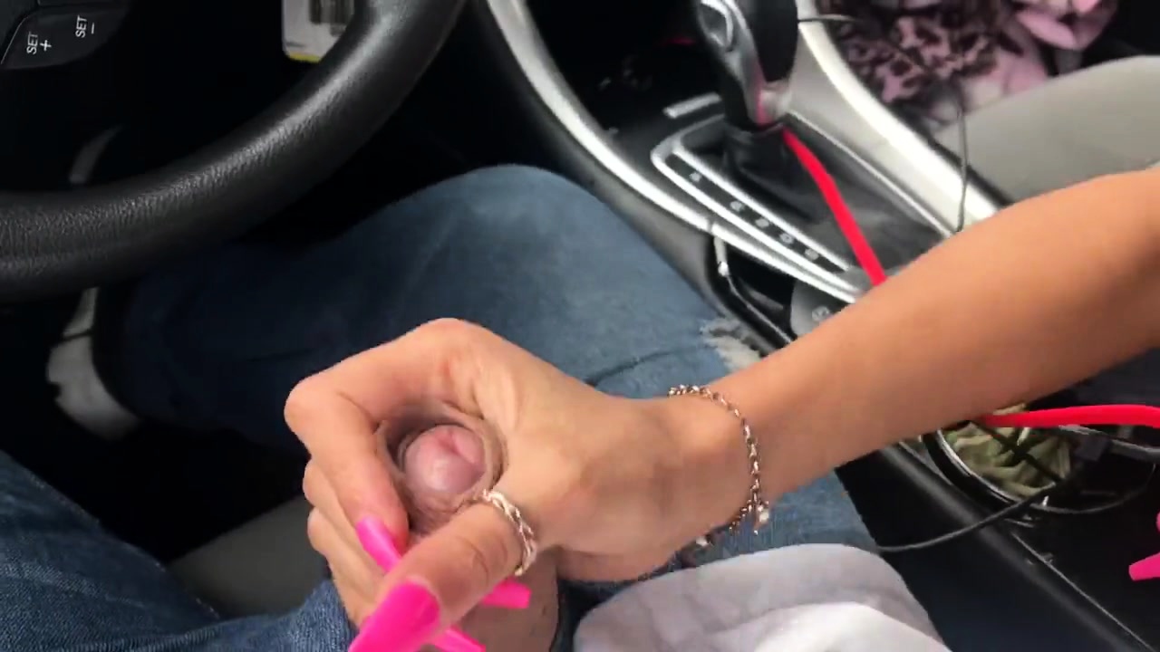 Hand Bf Hd - Sensual Teen Gives Her Boyfriend A Helping Hand In The Car Video at Porn Lib