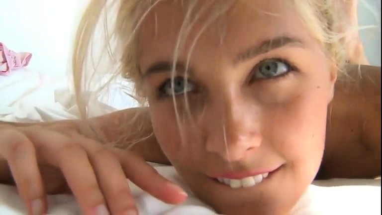 Teen Cam Facial - Mesmerizing Blonde Teen Sensually Touches Herself On Webcam Video at Porn  Lib